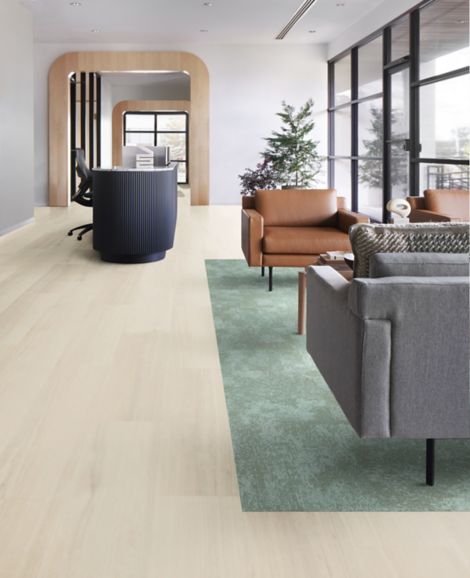 LVT: Northern Grain, Nordic Wash, Ashlar Carpet: CE100, Uncover, Non Directional Bildnummer 5