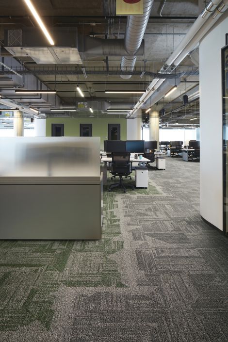 Interface Open Air 403 carpet tile in open office workspace area with multiple work stations image number 8