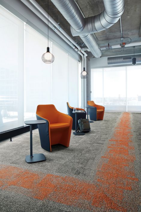 Interface Open Air 404 carpet tile in reception area with glass walls image number 2