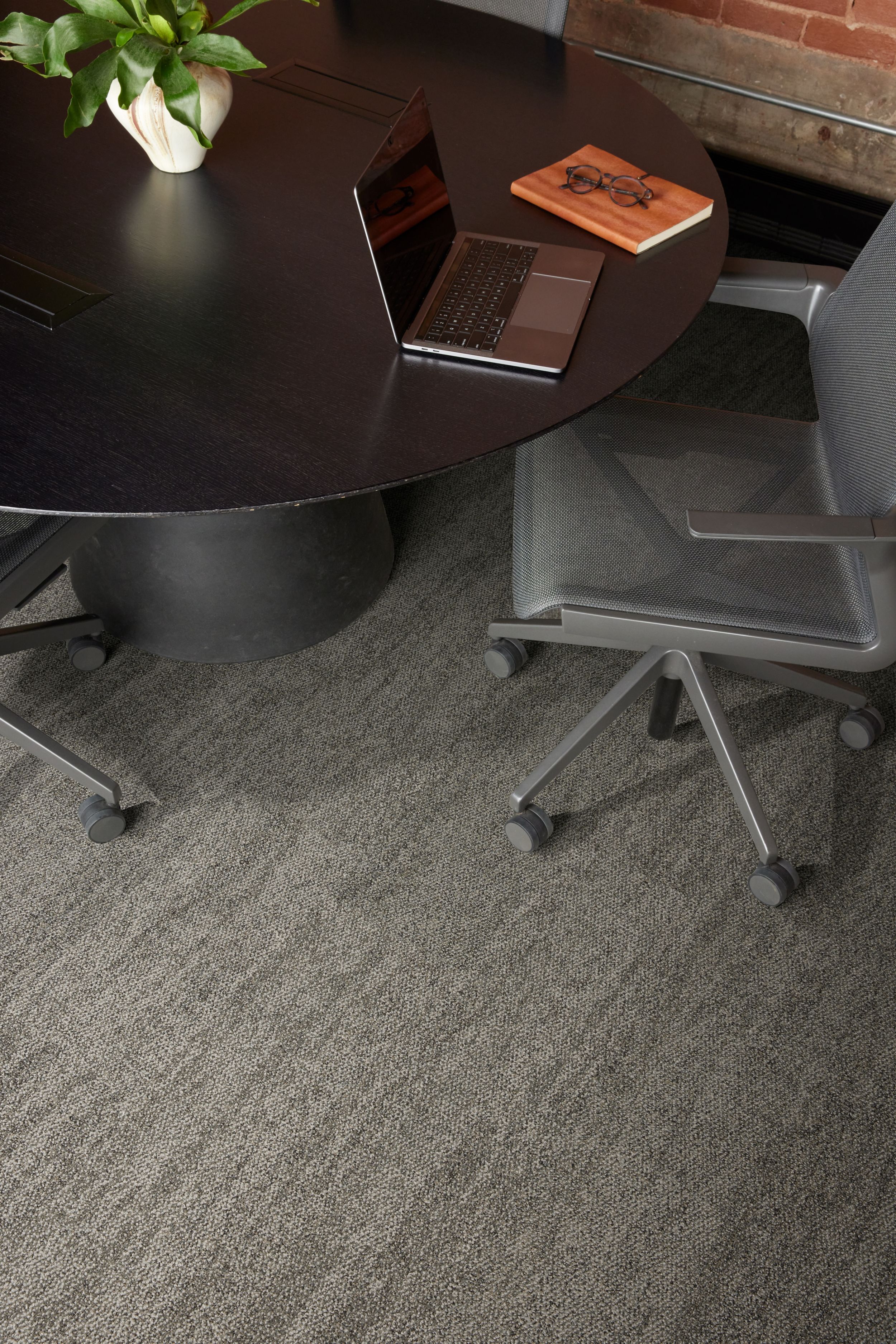 Open Air 402 plank carpet tile in private office image number 2