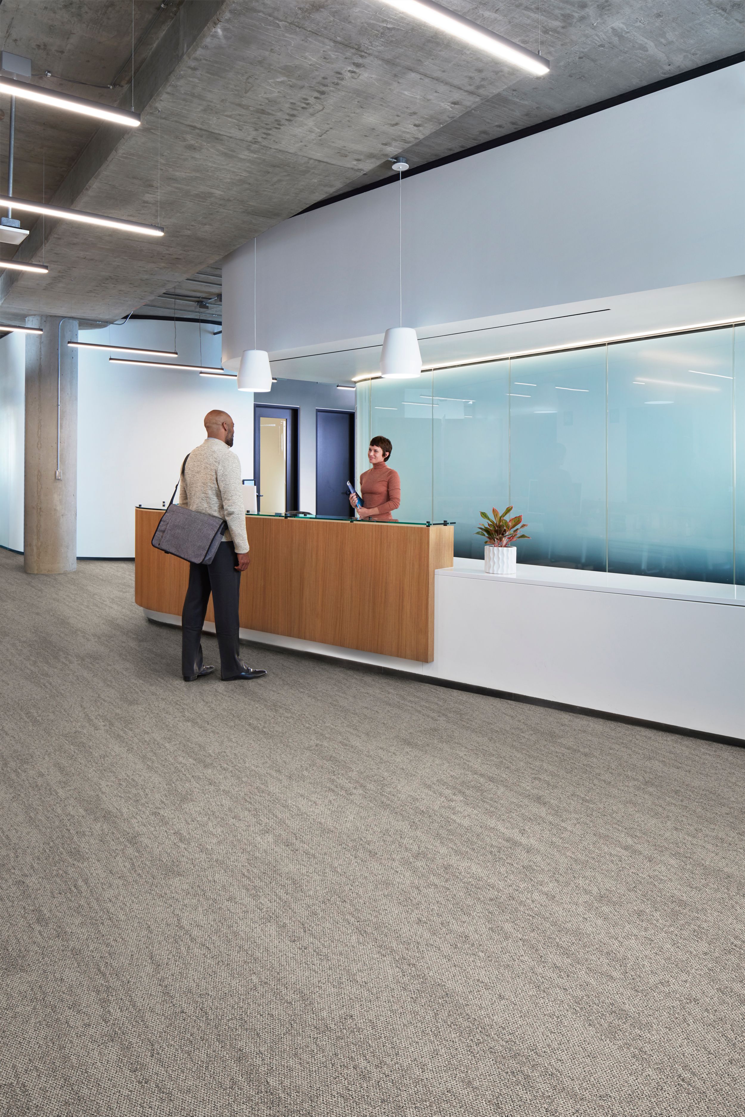 Interface Open Air 402 plank carpet tile in workplace reception area image number 4