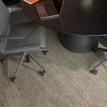 Interface Open Air 402 plank carpet tile in private office image number 2