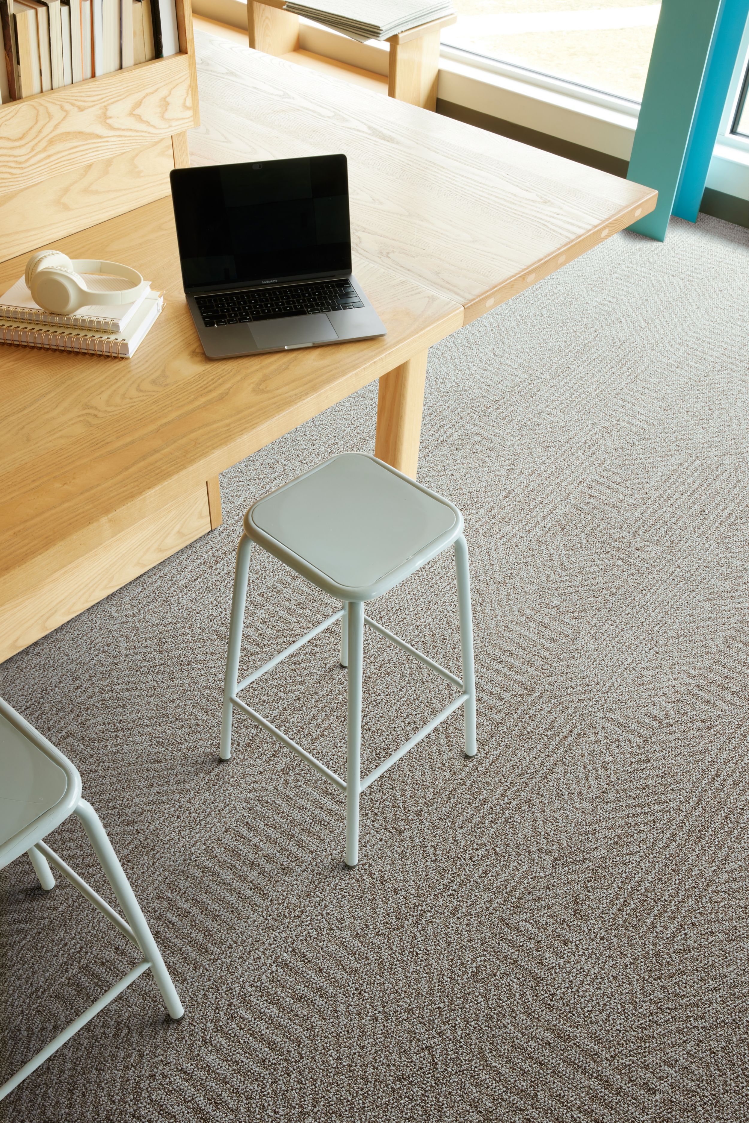 Interface Open Air 407 plank carpet tile in private office image number 2