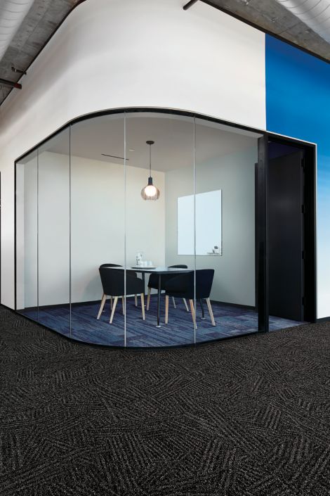 Interface AE317 plank carpet tile in enclosed meting room with Open Air 412 carpet tile in foreground imagen número 12