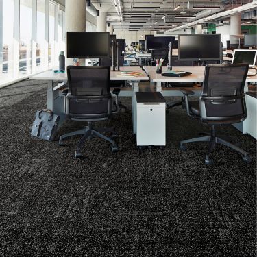 Interface Open Air 419 carpet tile in open work area with multiple workstations image number 1