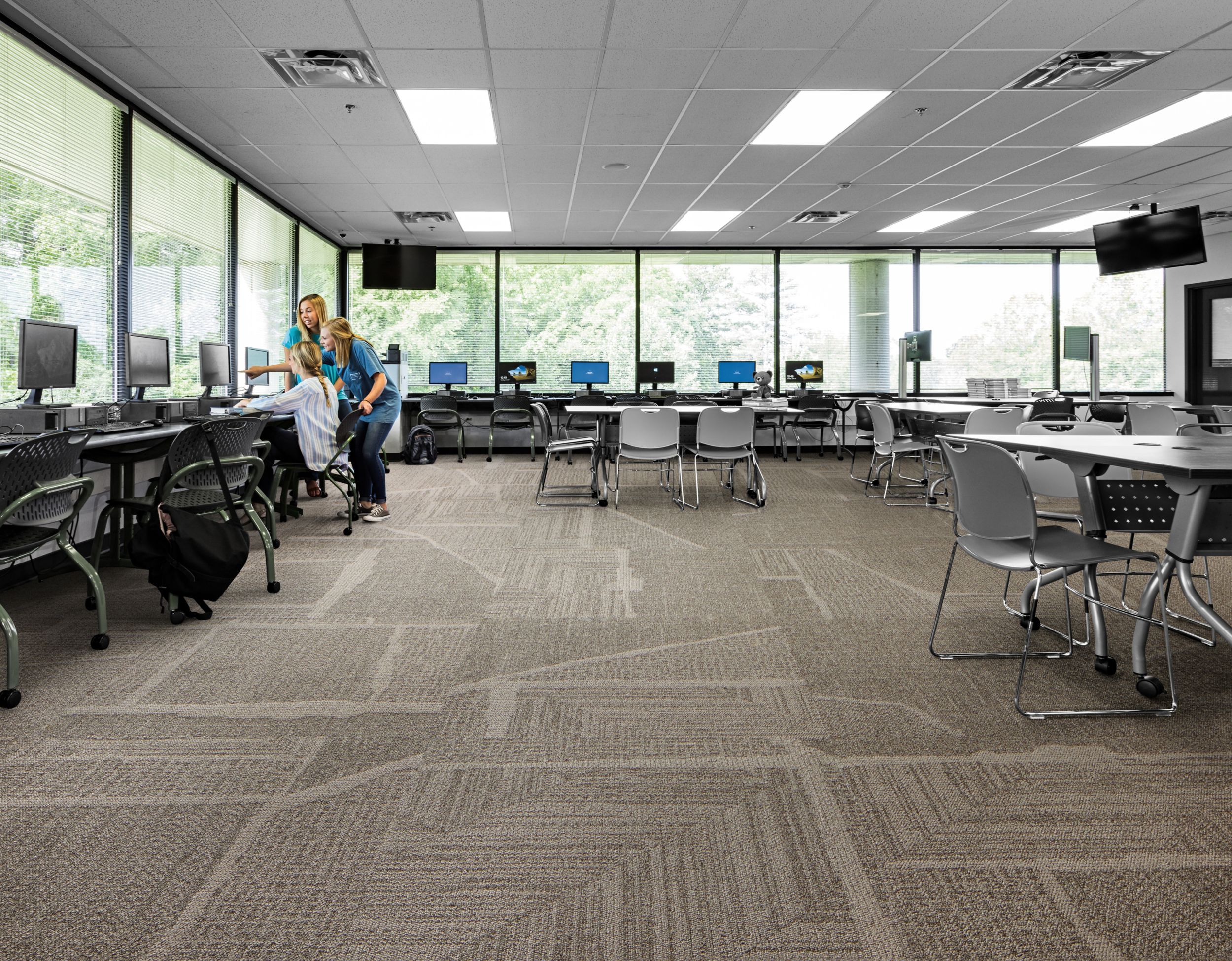 Interface Open Air 442 carpet tile in classroom num&eacute;ro d&rsquo;image 3