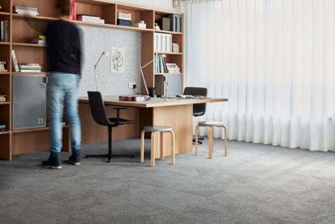 Interface Paver Carpet Tile in Smoke número de imagen 3