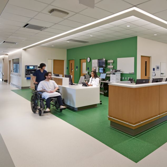noraplan environcare np nTx in hospital corridor and nurse's station