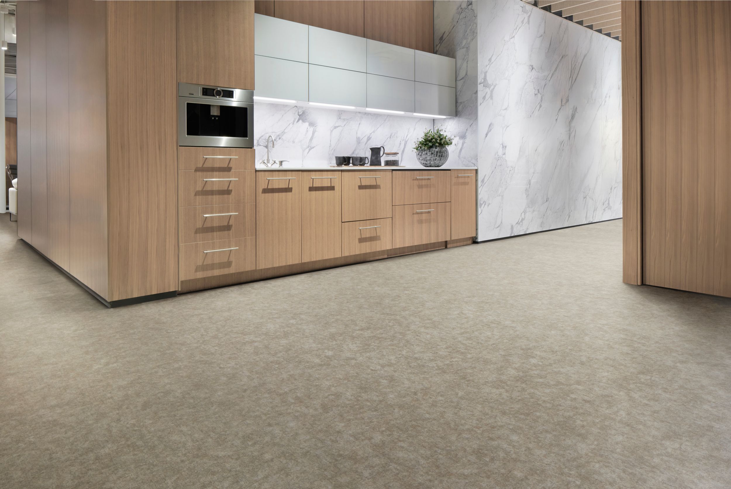 Interface Plaster LVT in workplace breakroom/cafe area numéro d’image 5