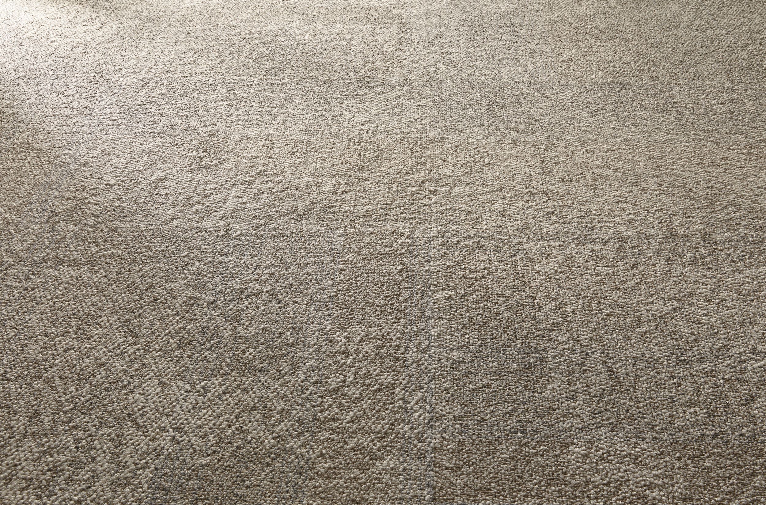 Pressed for Time carpet tile in Linen installed non directional afbeeldingnummer 7