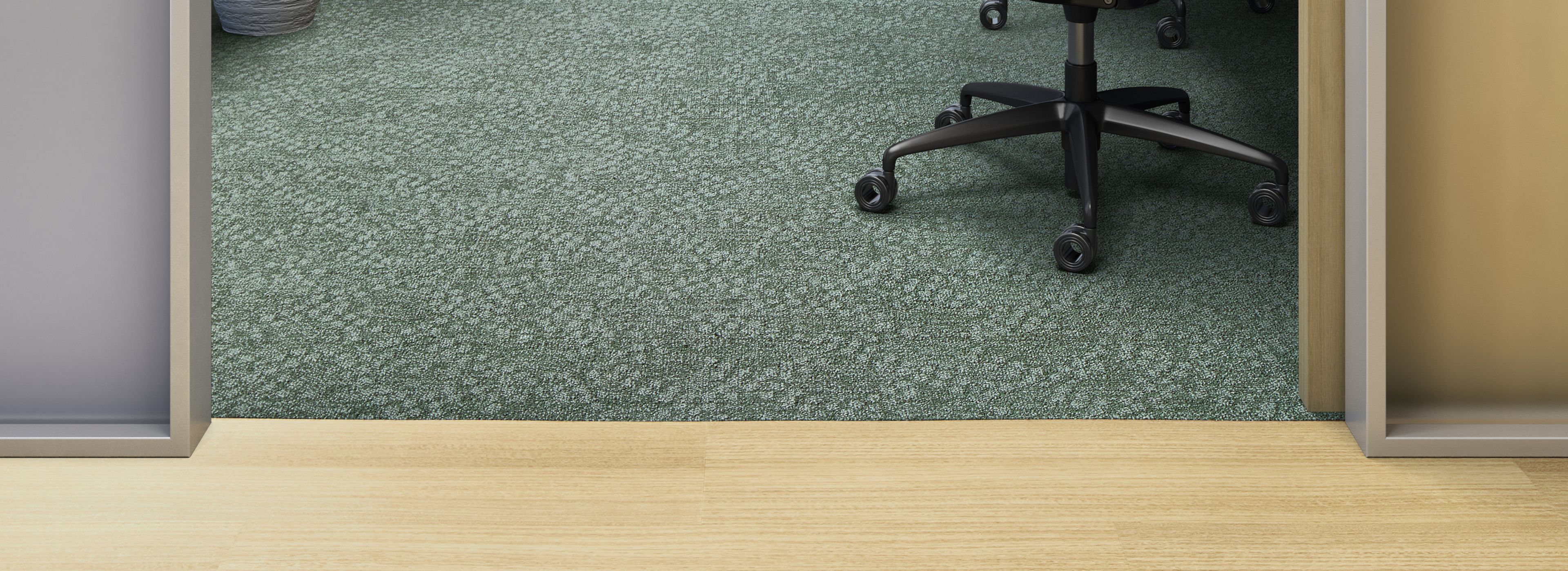 Interface Prickly as a Pear plank carpet tile in private office with Textured Woodgrains LVT in corridor imagen número 1