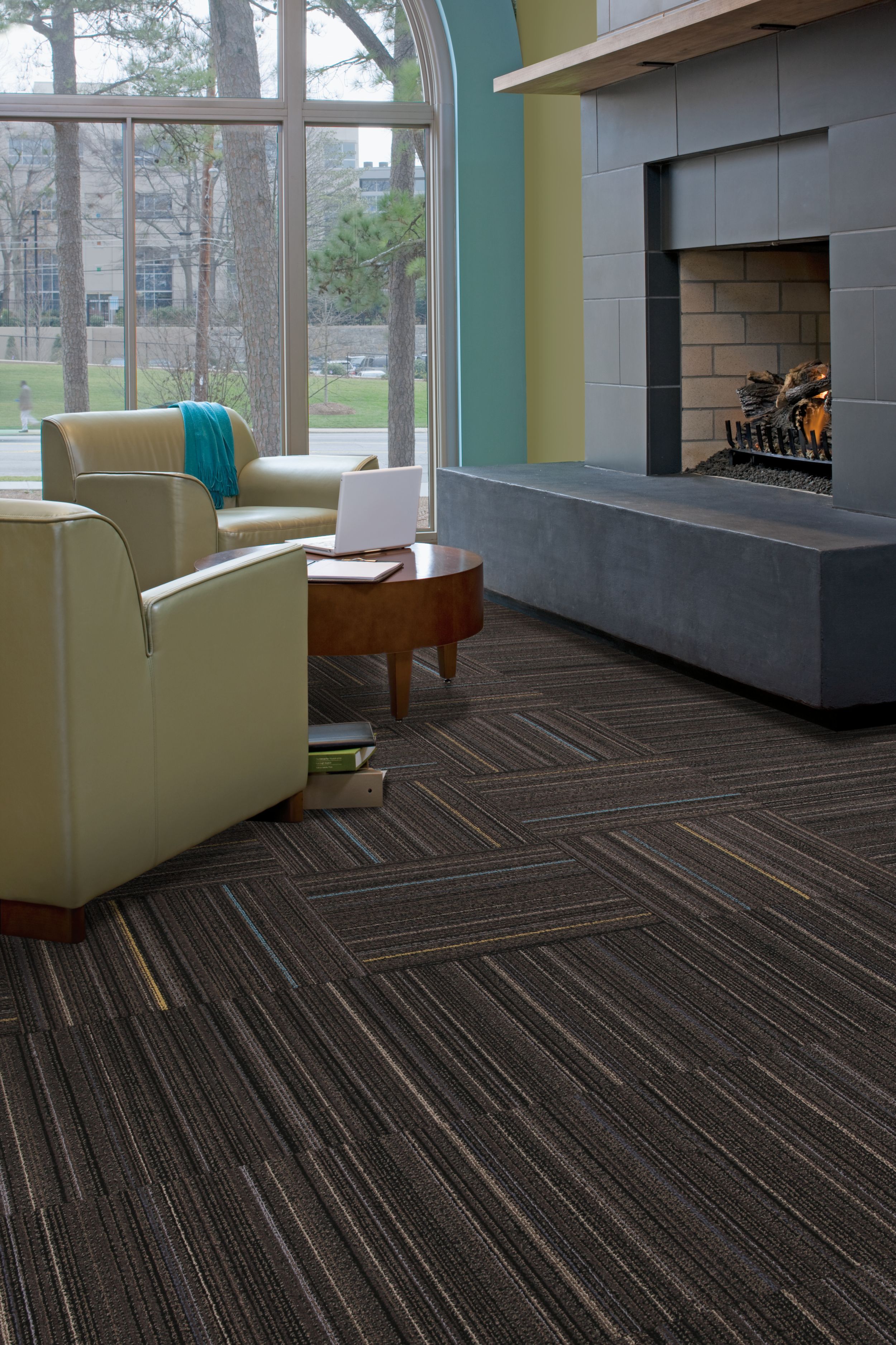 Interface Primary Stitch and Sew Straight carpet tile in seating area with fireplace imagen número 2