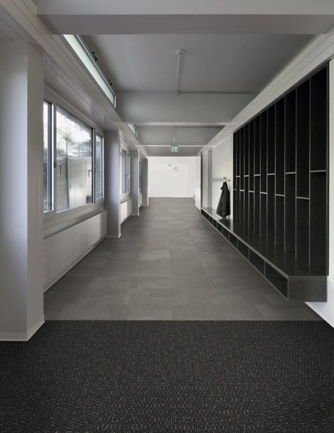 Interface SR799 and Come and Go carpet tile in corridor image number 5