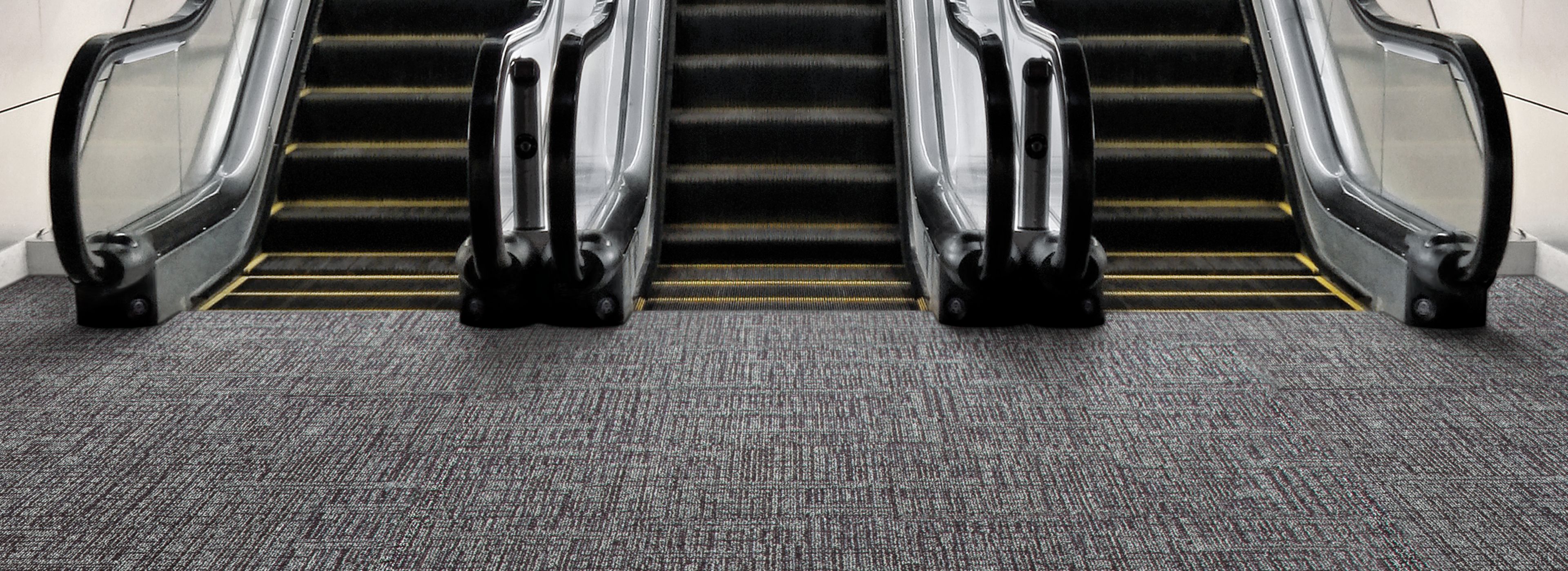 Interface SR899 carpet tile with escalator image number 1