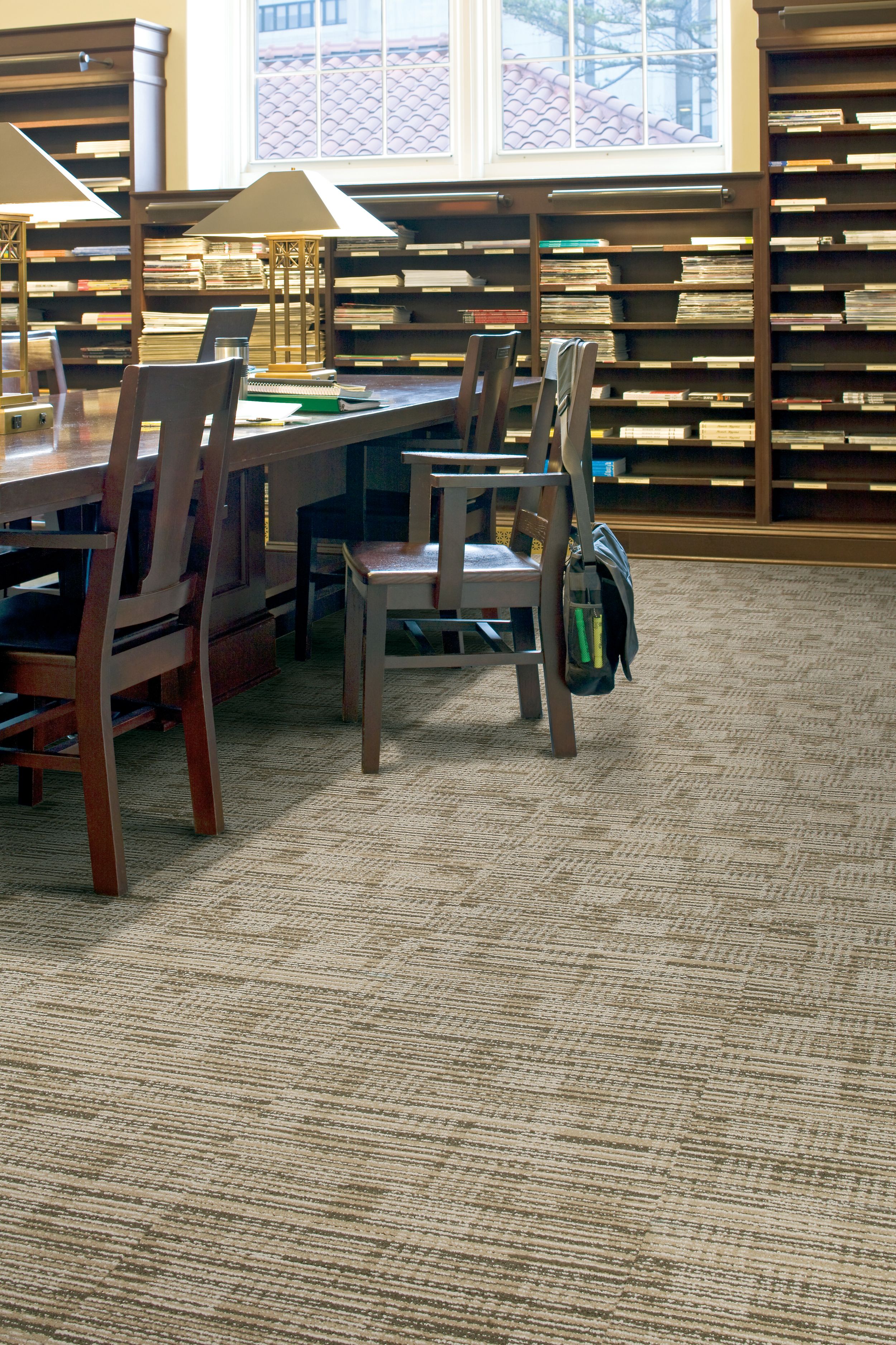 Interface Santiago carpet tile in library  numéro d’image 4