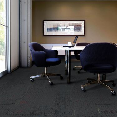 Interface Speckled plank carpet tile in private office imagen número 1