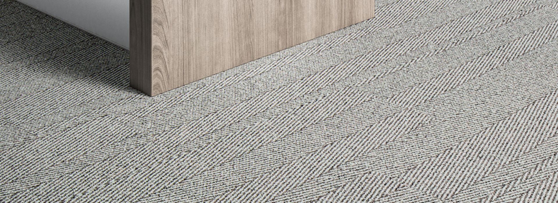Interface Stitch in Timeplank carpet tile  in office with wood desk and chair imagen número 1
