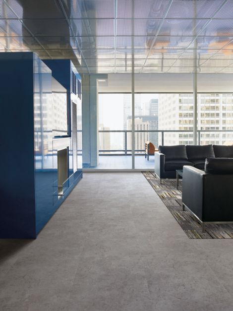 Interface Criterion Classic Stones LVT In Medium Concrete  número de imagen 1