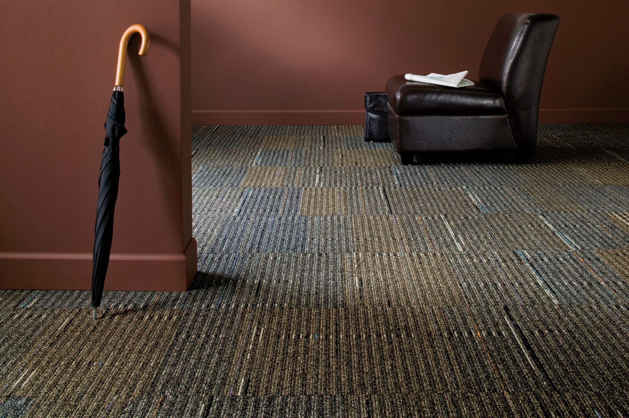 Interface Stroud II carpet tile with leather chair and umbrella image number 4