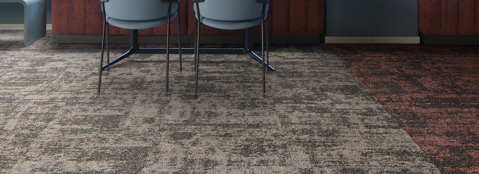Interface Stunt Double carpet tile in dining area with table and chairs numéro d’image 1