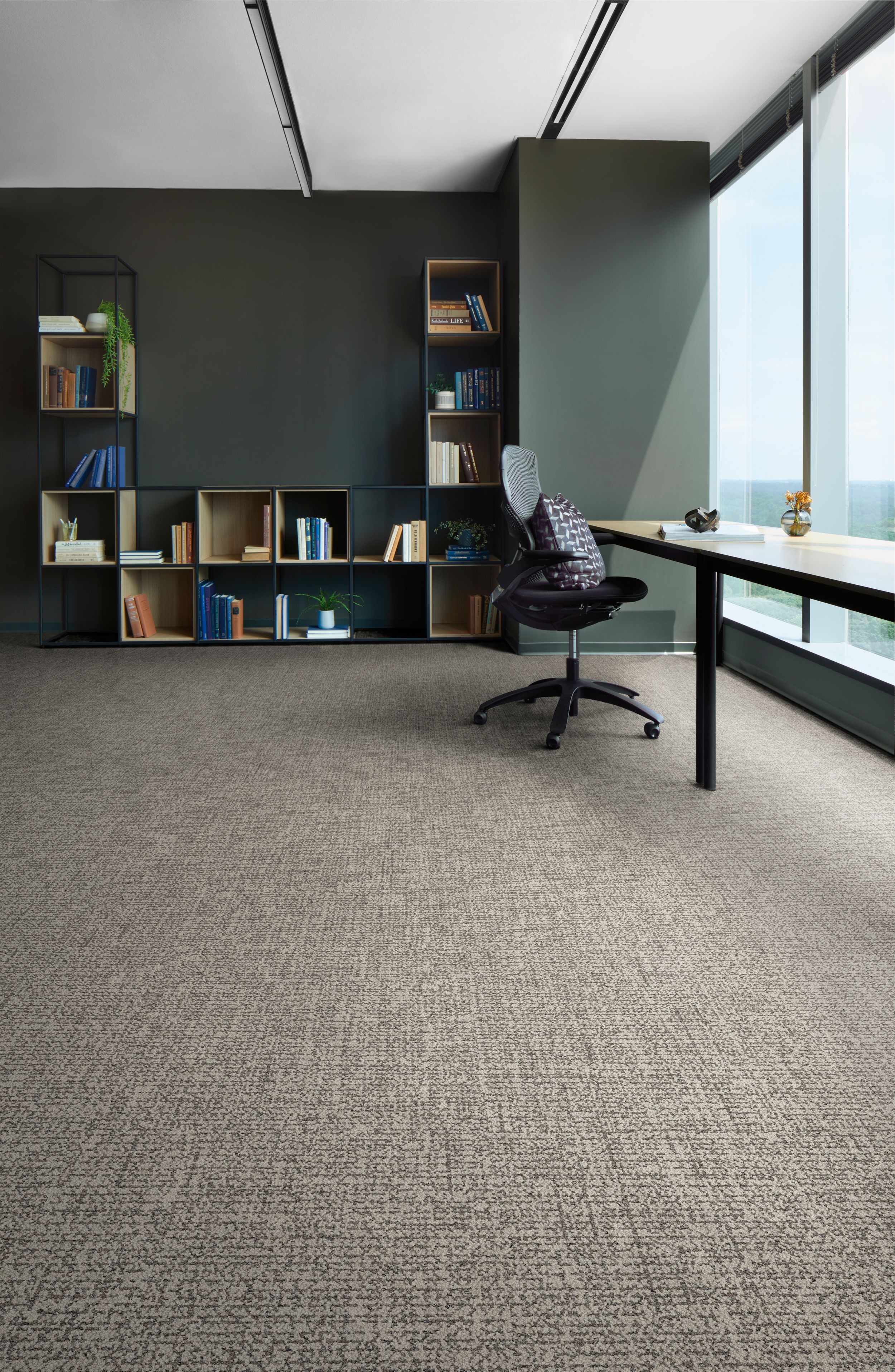 Interface Third Space 301 carpet tile in private office image number 4