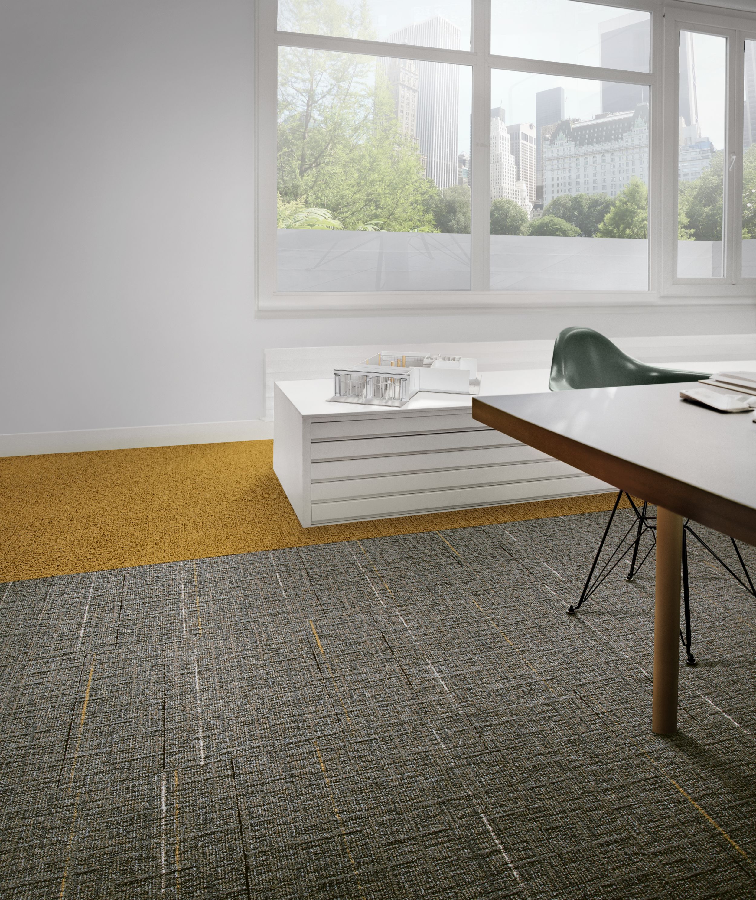 Interface UR304 carpet tile in meeting area with table image number 1