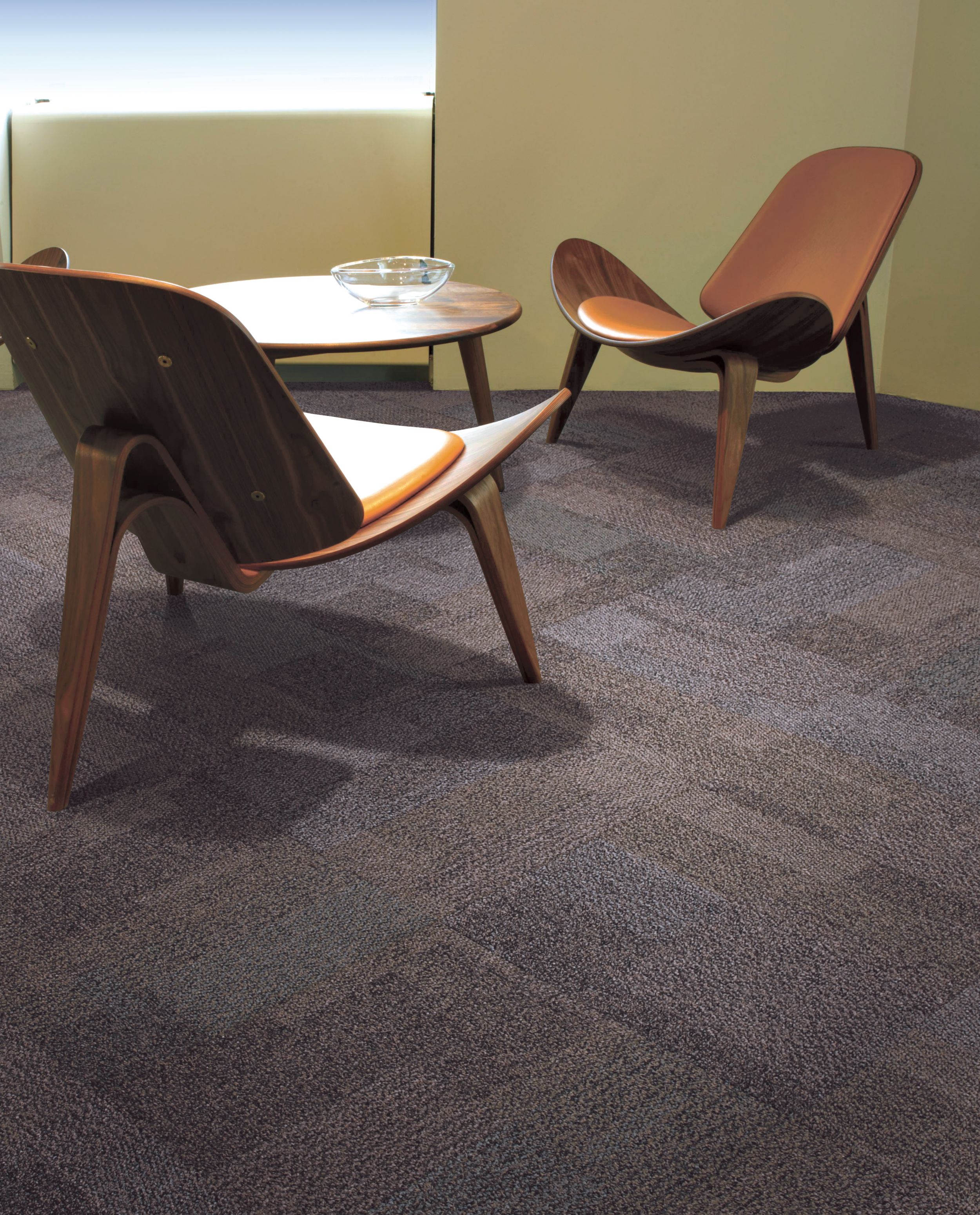 Interface The Standard carpet tile in cubicle area with lockers numéro d’image 4