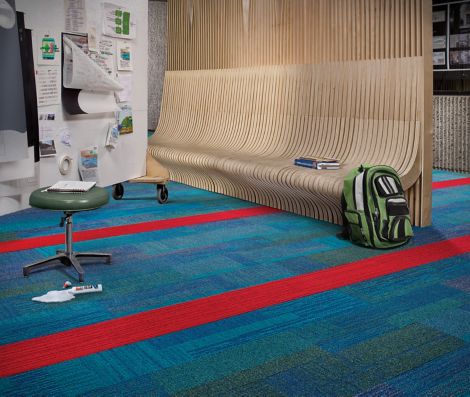 Interface Verticals and On Line plank carpet tile in seating area with wood bench, stool and backpack imagen número 9