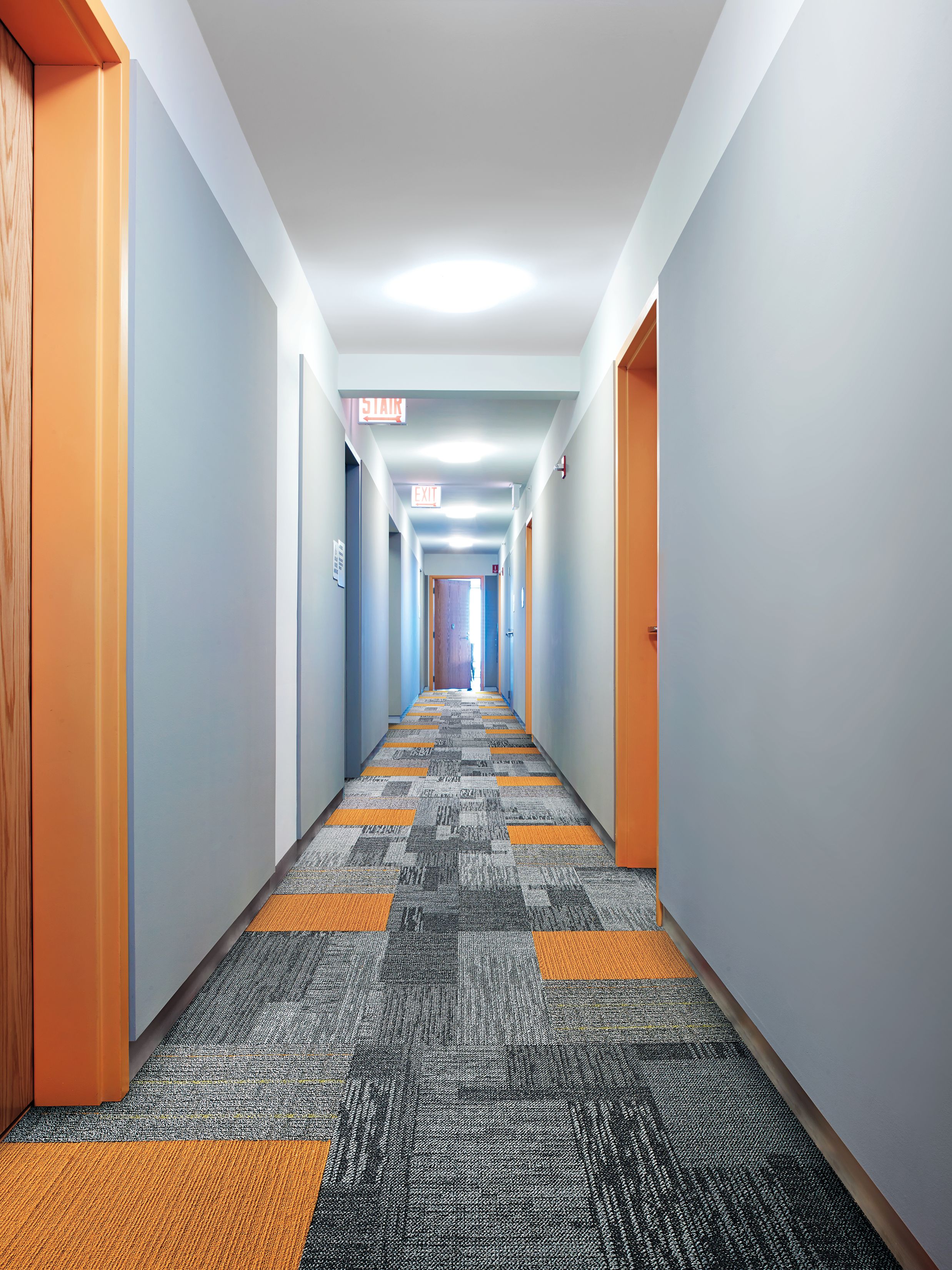Interface Sidetrack carpet tile in a hallway image number 2
