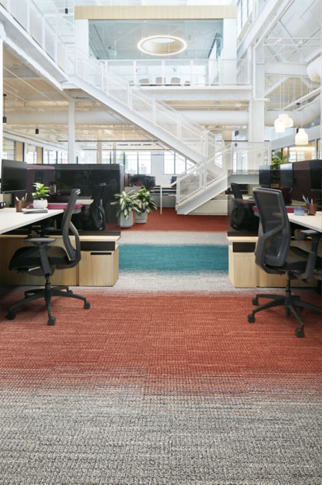 Interface WG100 and WG200 carpet tile in open office image number 2