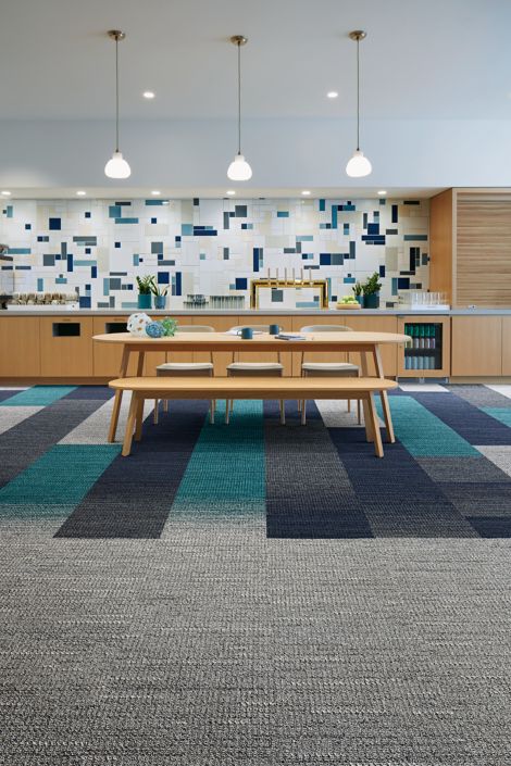 Interface WG100 and WG200 carpet tile in meeting room