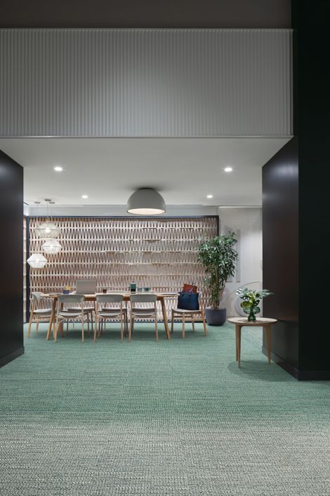 Interface WG100 and WG200 carpet tile in meeting room image number 9