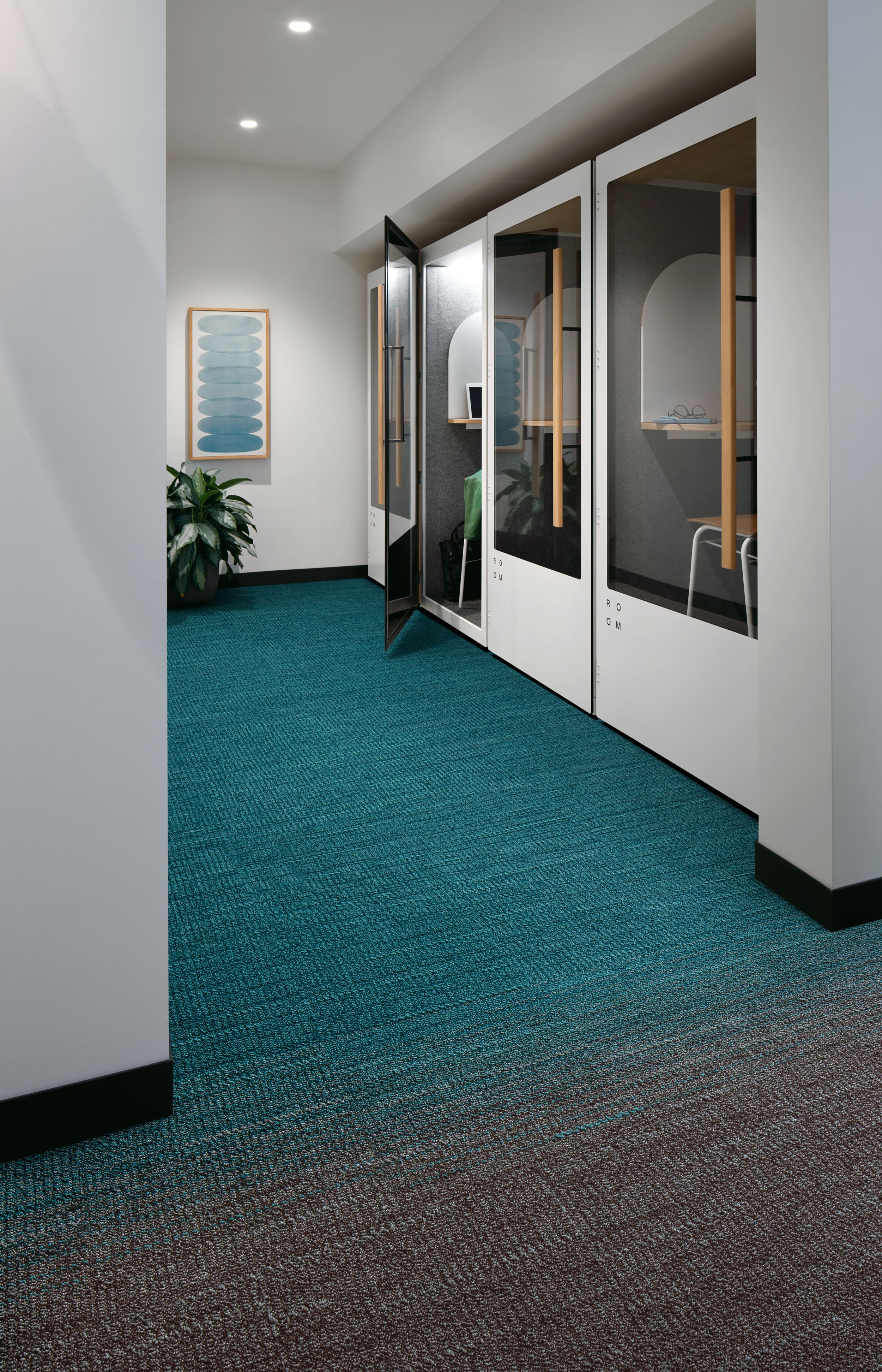 Interface WG100 and WG200 carpet tile in private office image number 7