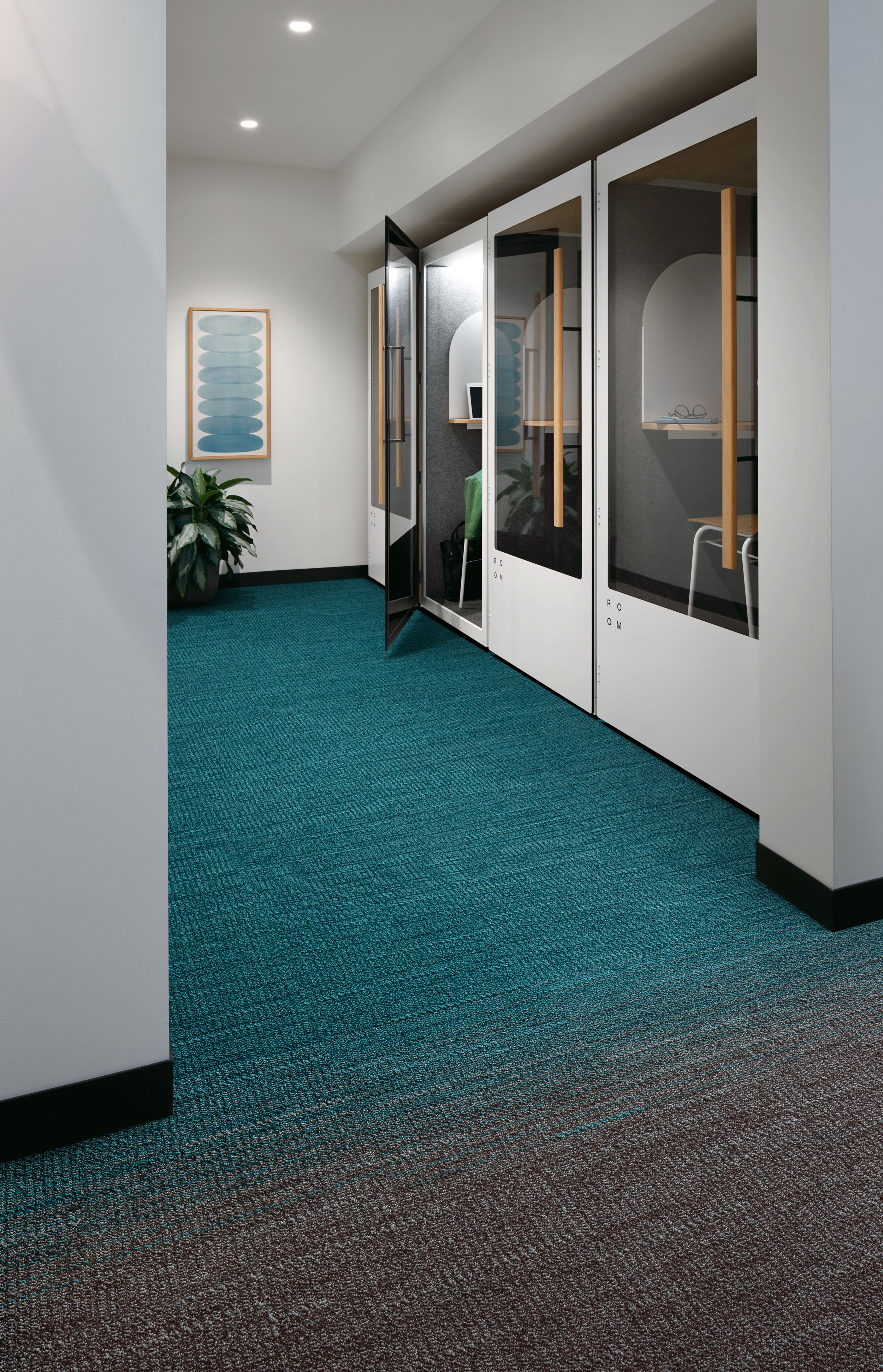 Interface WG100 and WG200 carpet tile in private office image number 11