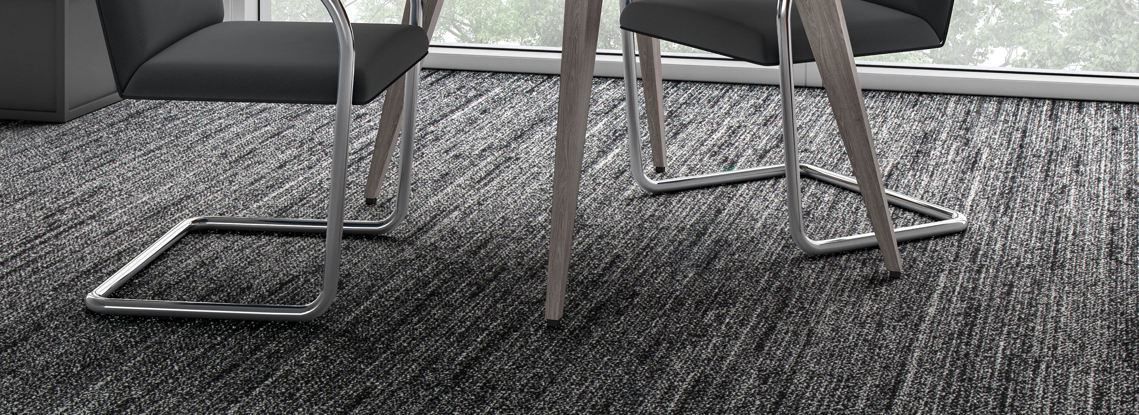 Interface WW870 plank carpet tile shown with small table and chairs número de imagen 1
