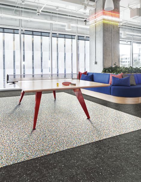 image Interface Walk on By, Polychrome and Walk the Aisle LVT in a lobby space numéro 3