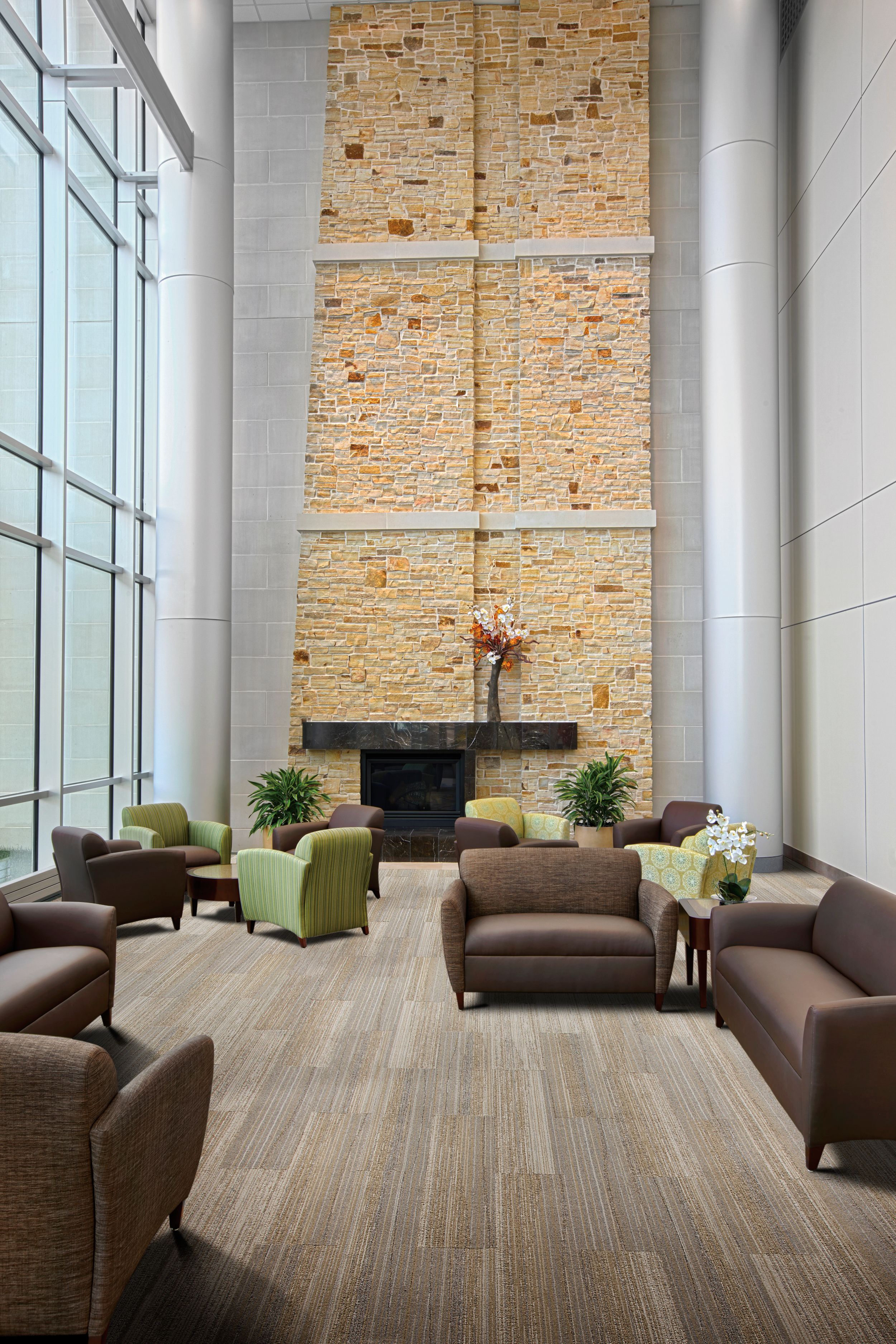 Interface Walk the Plank plank carpet tile in healthcare waiting area with fireplace and floor to ceiling windows numéro d’image 13