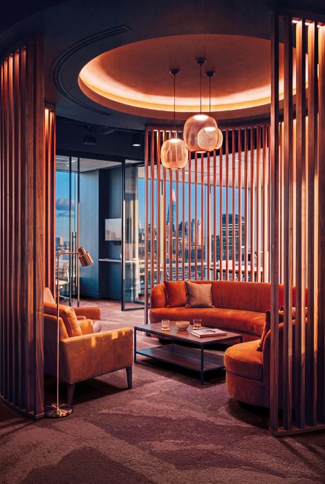 Interface Waypoint carpet tile in hospitality lounge imagen n&uacute;mero 7