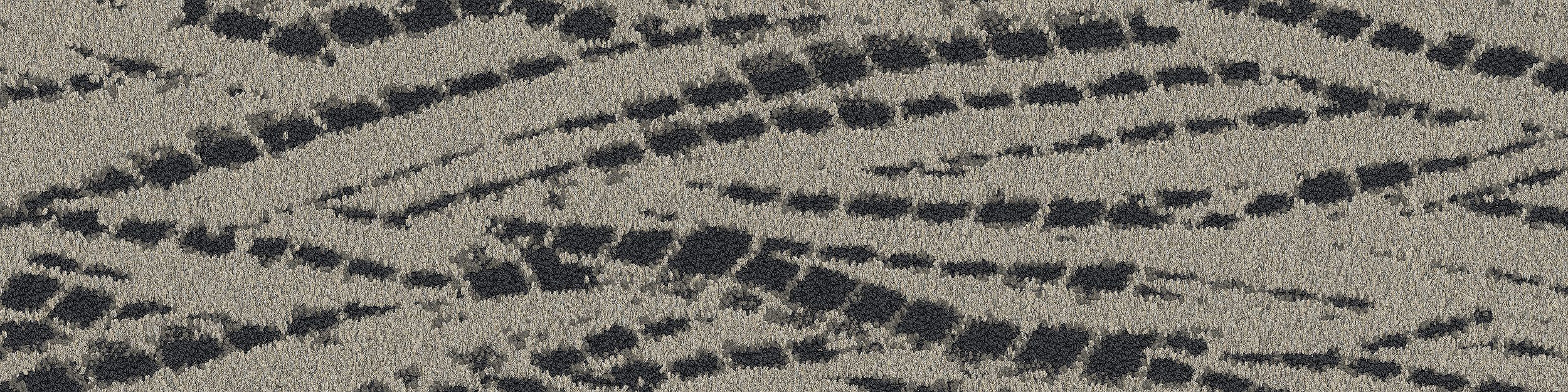 Artist Proof Carpet Tile In Linen imagen número 1