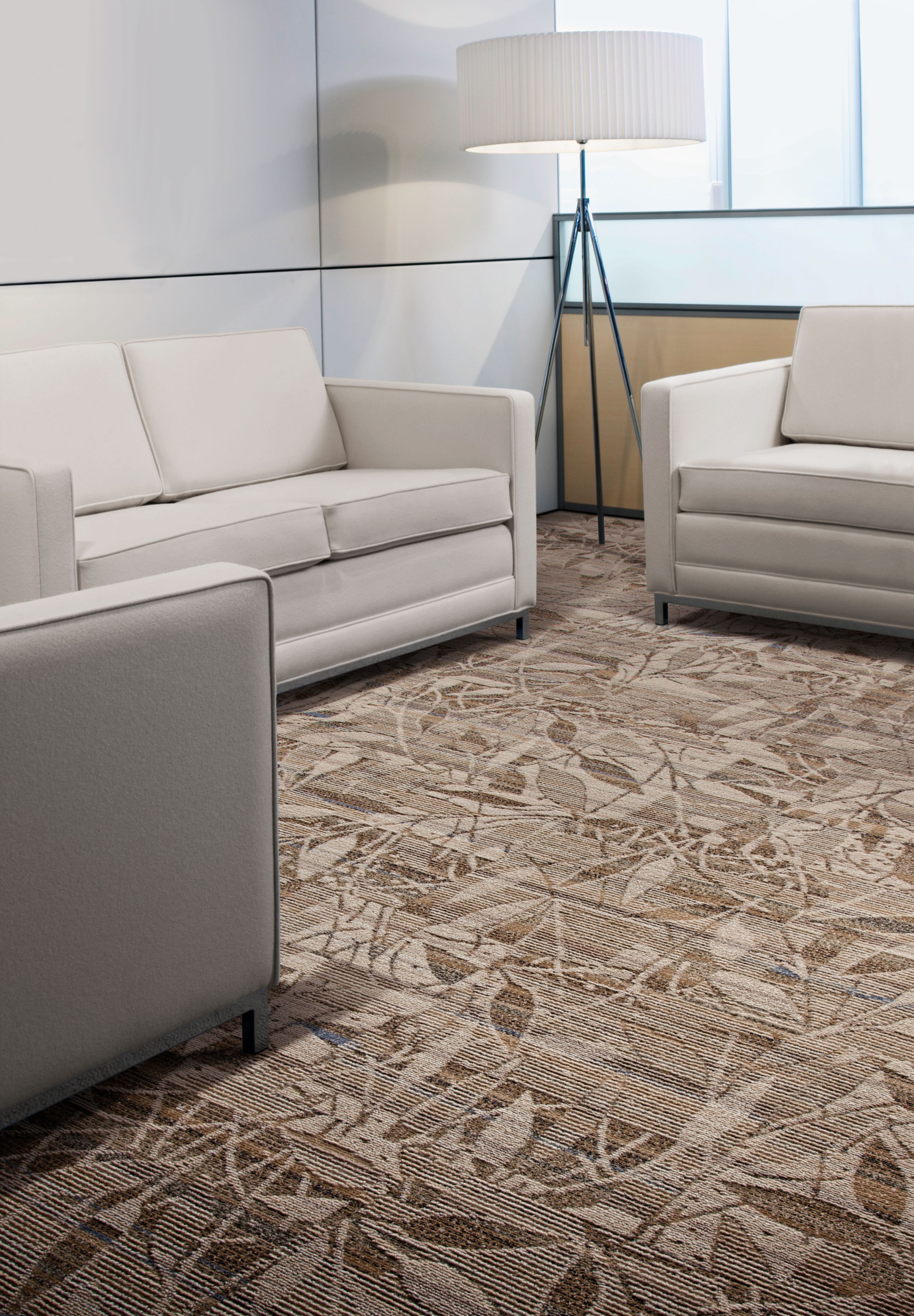 Interface Broadleaf carpet tile in waiting area image number 5
