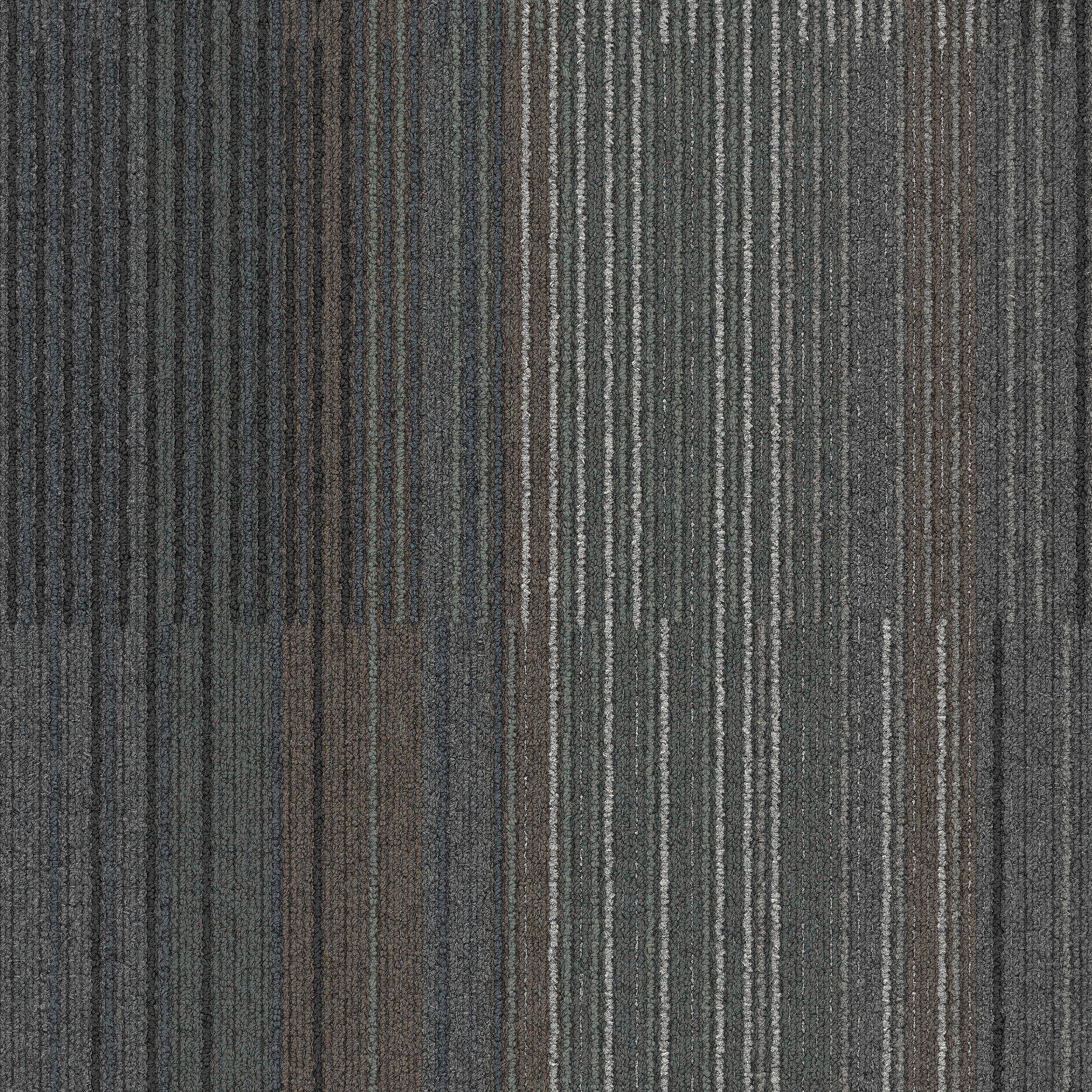 Chenille Warp Carpet Tile In Retrospective imagen número 9
