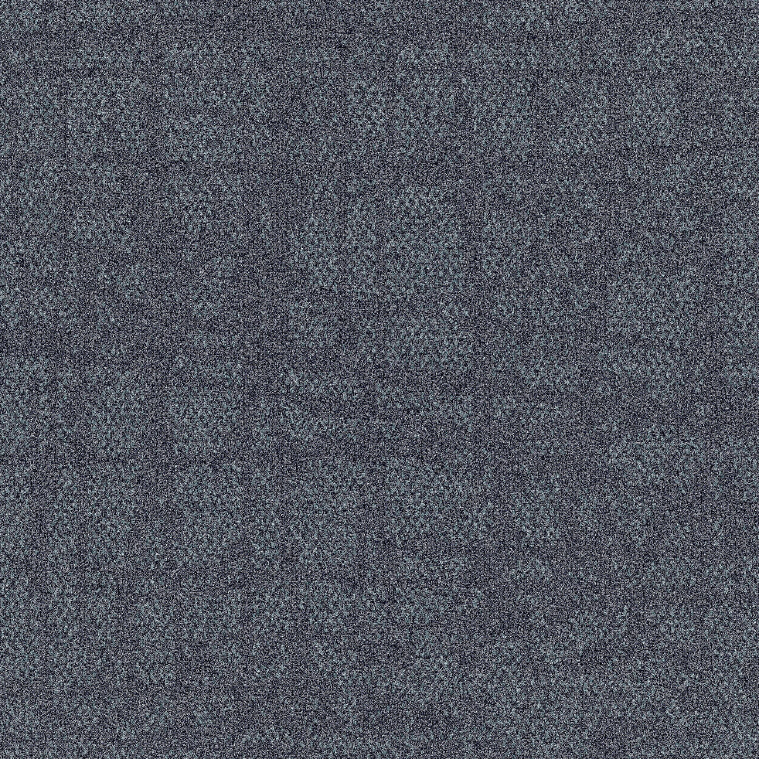 Flashplay Carpet Tile In Glisten image number 2