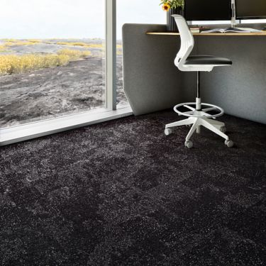 Interface Flat Rock carpet tile with desk numéro d’image 1