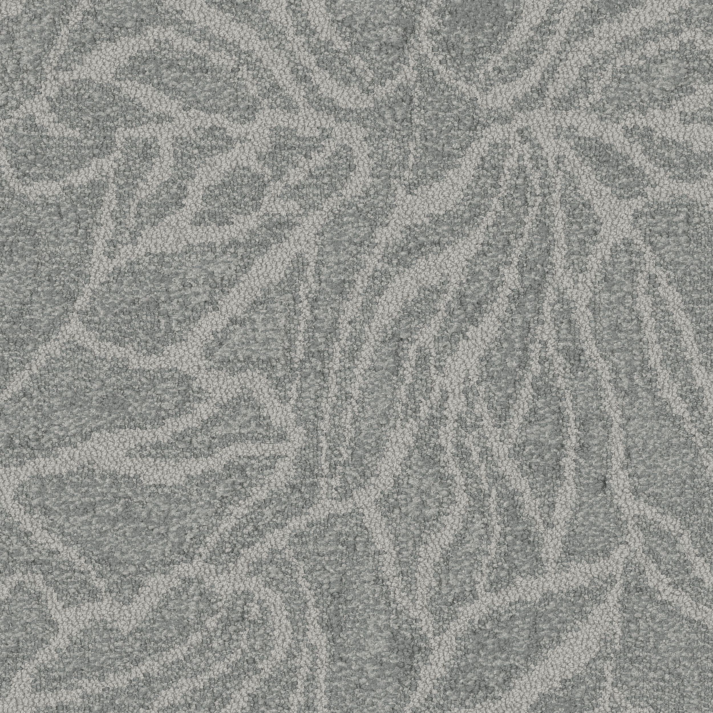 LC05 Carpet Tile in Silver image number 1