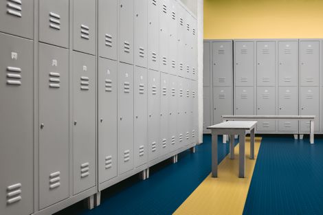 image norament 825/926 rubber flooring in locker room numéro 7