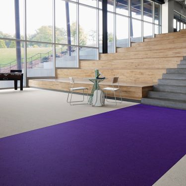 norament kivo rubber flooring in lobby area with wide stairway imagen n&uacute;mero 2