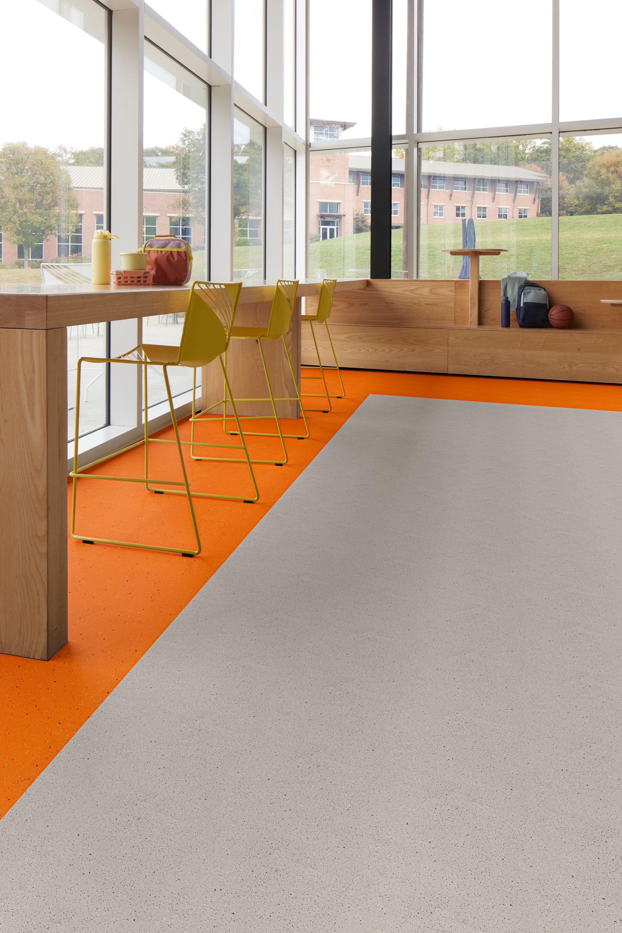 norament kivo rubber flooring in higher education public space imagen n&uacute;mero 4
