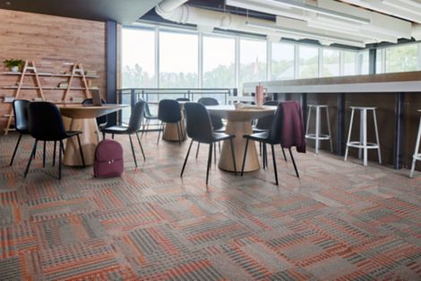 Interface Hop to It carpet tile in higher ed cafe image number 3