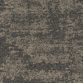 Stunt Double Carpet Tile in Vellum imagen número 3