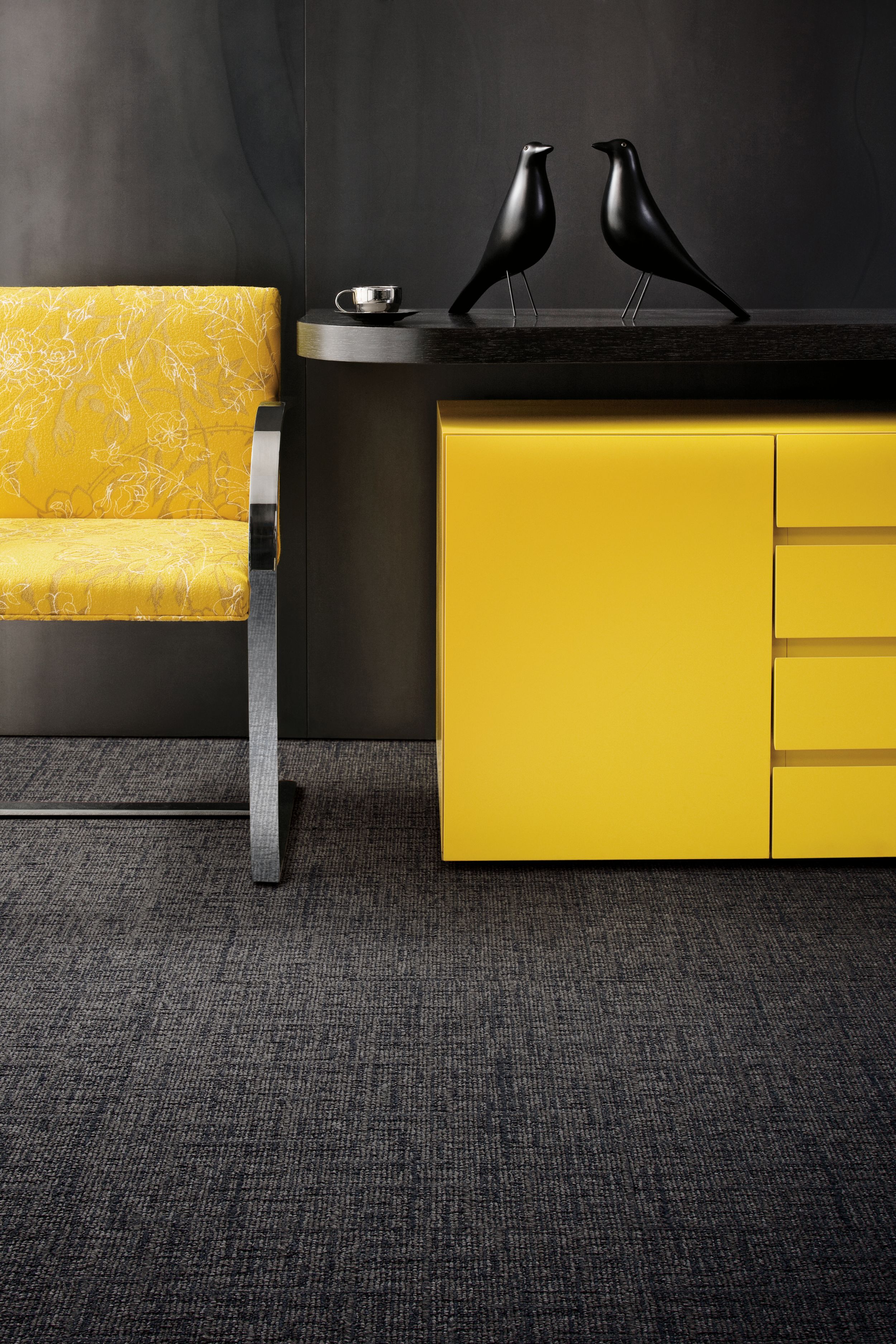 Interface UR303 carpet tile with chair and desk with Eames bird sculptures image number 4